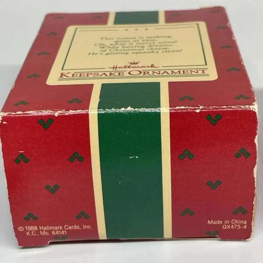 Hallmark merry mouse